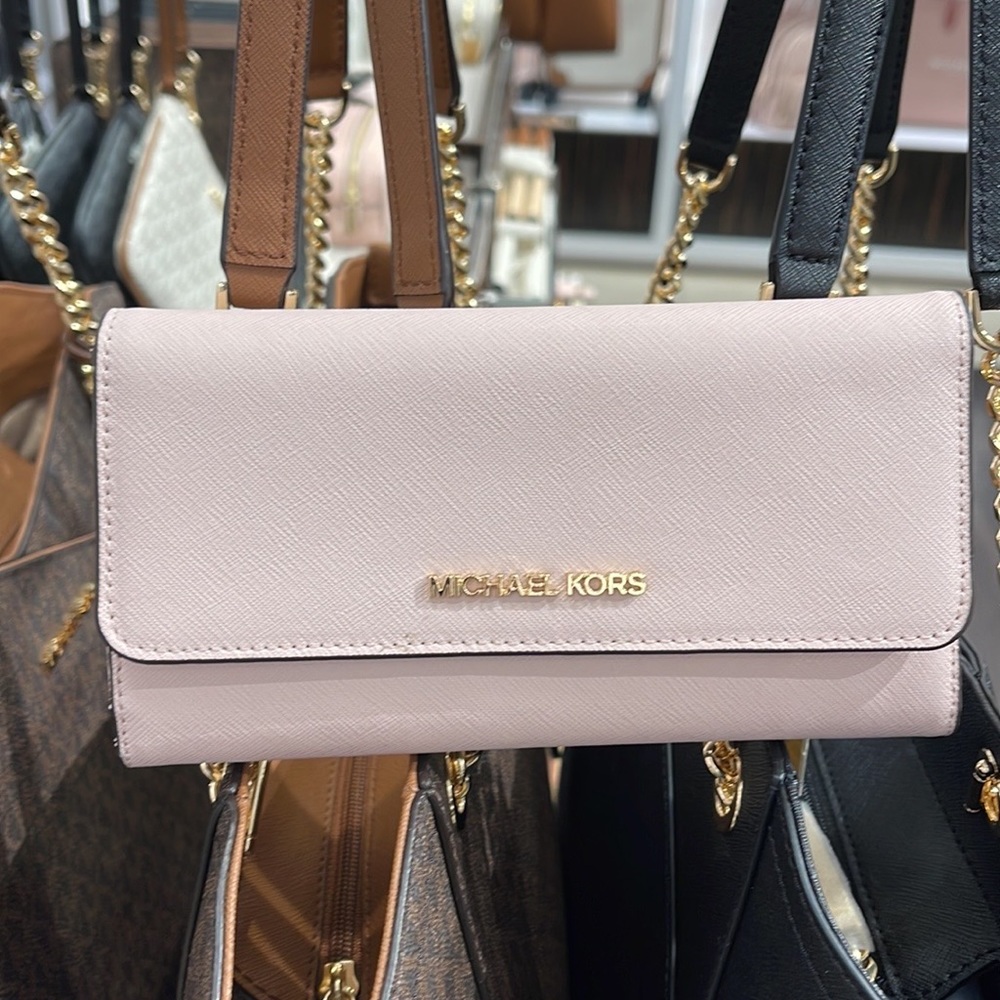 MICHAEL KORS JET SET TRAVEL LARGE TRIFOLD WALLET POWDER BLUSH COLOR - Picture 3 of 16